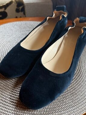 " She wore Blue Velvet" Everlaine Navy Blue Ballet Pumps Sz 8 xtra sole cushion
